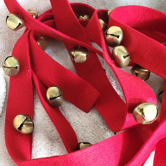 Vintage Christmas Brass Bells on Red Felt Strap 180 Inches Long GREAT COND! - Picture 4 of 4
